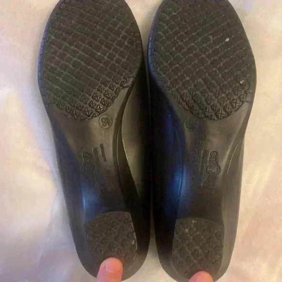 Safe  step comfort shoes , low heels - Picture 8 of 8